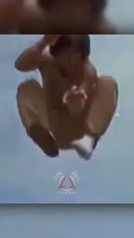 Replying to @Cody THE SURGEON TAKES TO THE SKIES  ☁️ #warzone #callofduty #rebirthisland #gaming  Call of duty: warzone, rebirth island gameplay with funny memes.   Cod memes, warone memes, i am a surgeon, im a bird, doughman, funny gaming, funny memes, viral memes