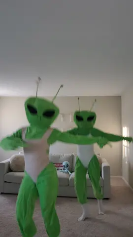 #fyp #aliens #cosplay #slaylien 