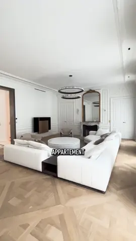 1 200 000€ de budget pour la rénovation d’un appartement de 195m2 dans le 6ème arr. de Paris. Merci à l’architecte d’intérieur @Samuelelbilia pour cette visite exceptionnel. #architecture #paris #design #luxury 
