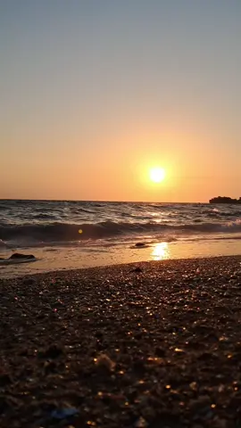 ليله لو باقي ليله بعمري ابيه اليله  واسهر في ليل عيونك وهي ليله عمر يالله يالله يالله وشكثر انتي جميله ..  يالله يالله يالله وشكثر انا احب احلم احلم بك دايم جنبي وانا صاحي ونايم ..  يلي ايامي بدونك ماهي من العمر صوتك همسك بيتي وسفري ..  قمري و شمسك ليلي وفجري وانتي يا عيوني انتي ..قلبي وين ما كنتي .. يلي سواد عيونك افديه العمر يالله يالله يالله وشكثر انتي جميله ..  يالله يالله يالله شكثر انا احب🎶❤️ @Dana Zd🇱🇧🇦🇺  @Rania Zd 🇱🇧🇦🇺  @Monii🇸🇾🇱🇧🇦🇺  @Ziad Jaafar  @🎤𝓕𝓸𝓾𝓪𝓭𝓴𝓱𝓪𝓭𝓭𝓪𝓳 🎤  @Roy Awar  @سردة  💎  @Abdallah al sabbagh  @anittarouby  @𝕄Ａ𝓡𝕚𝓪.home.decor2020🇱🇧🧿  @mayamizyan  @Sandraprincess22  @Mays  . . . #ليله #ليله_لو_باقى_ليله #عبدالرب_ادريس #اغاني #اغاني_خليجيه #Sing_Oldies #اغاني_سعودية #السعودية #لبنان #الوطن_العربي #تيك_توك #تيك_توك_عرب #متابعه #ليك #page_old_songs 