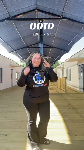 Last AAU tournament of the year.  Love these Halara pants! Check out my showcase 🫶🏼 #coachswife #coachswifelife #basketball #aau #girlsbasketball #highschool #halara #plussize #plussizeedition #plussizefashion 