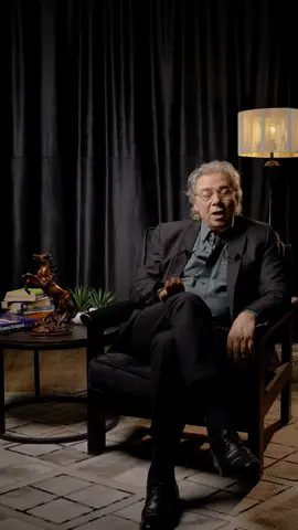 تفتكر إيه الحاجة اللي بتجيب فلوس؟ 💸 #ورقة_بمليون #فلوس #غني #ثروة