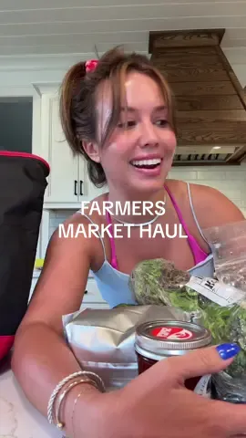 Forgot to add the hibiscus plants🥹🌺🫶🏼✨🍓#momoffour #markethaul #saturdaymorning #farmersmarket 