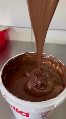 Quem ai gostaria desse balde de Nutella? 