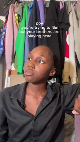 The constant screaming is beyond me 🤬 #ncaa #nccabasketball #collegefootball25 #brothers  #blackgirls #blackgirl 