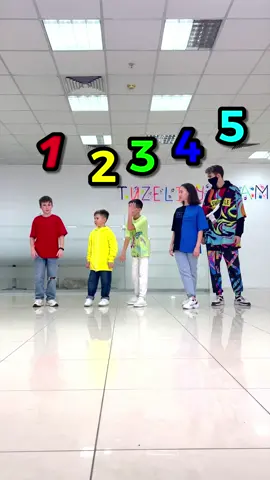 Шаффл Баттл 😎🔥 Who Best Dancer ?  🤔 TUZELITY SHUFFLE BATTLE ⭐️