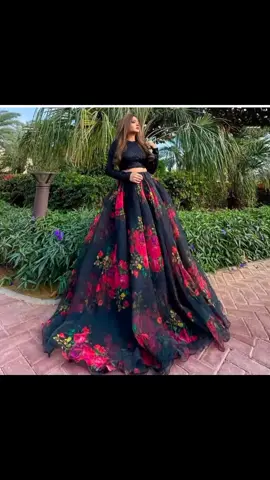 shipping worldwide 🌍 huge flare Umbrella style lehnga organza lehnga with sequence shirt  printed organza lehnga .. For booking whatsapp us at : +923481110471 . . #easternpartywear #stonework #handwork #USAshipping #weddingwear  #pakistanifashion #pakistaniclothing #londonshopping #weddingphotography #mayoon #mehendidesign #odhnibyemaan #pakistanidressesuk #pakistanisuitsinuk #pakistanidressescanada #pakistanidressesusa #worldwidedelivery #supportsmallbusiness #supportdreams #homebasedbusiness #onlineclothingstore #customiseclothing 