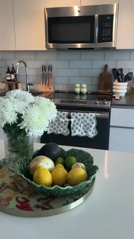 dare i say living the dream🤭💭 inspo @Julia Kane #washingtondc #dcapartment #dchome #dclife #dclifestyle #dcaesthetic #dcthingstodo #thingstodoindc #apartmentinspo #apartmentaesthetic #apartmentdecor #pinterestaesthetic #pinterestapartment #pinteresthome #dctiktok #dctok #dcblogger #dccontentcreator 