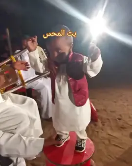 #محمد_النصري نصرينا الذي نحب 🌼☘️🌸خت لايك وانت ماري زول خرافي ✌️ نصرينا الذي نحب 💞 انا البسمعلو في ليلي وصباحي وعصري فنان مقتدر سموهو 💕ود النصري 💕 #محمد_النصري_زول_خرافي 