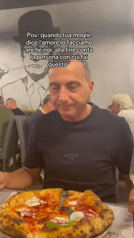 #allafinecontalapersona#maritoemoglie😅🥰#marcomasini#bellastron#musicaitaliana#pizza#napoli#milano#voliamoneixte✈🦁perte#💙M💙W 