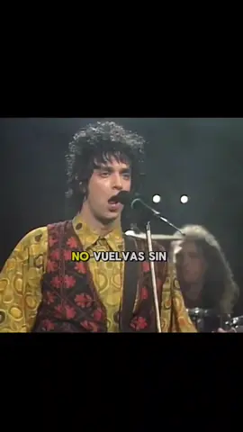 Estaré a un millón de años luz🔥🎶 #sodastereo #paratii #musica #gustavocerati #fypシ゚viral #rock #🇦🇷 #cancionanimal #cerati #lyrics_songs #viral #video #cerati #fyp #tema #foryoupage 