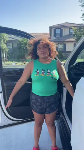 Clean my car with me Again 😂 #cleanmycarwithme #cleanwithme #cleaning #starbucks #fyp #StanleyCup #stanley 