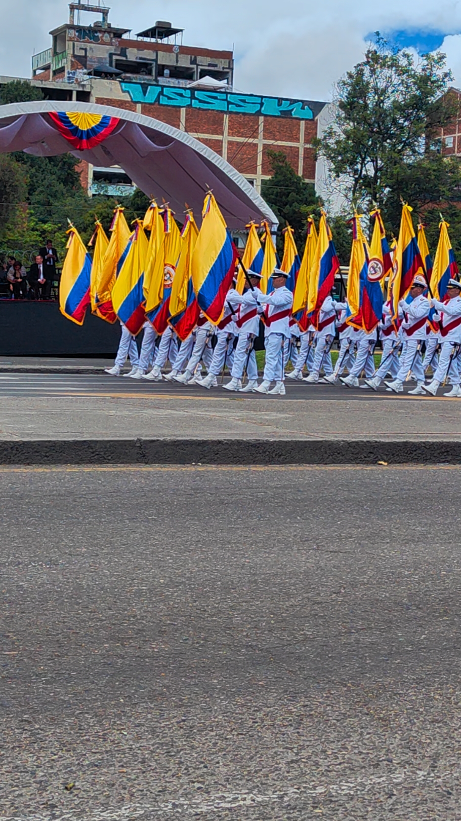 DESFILE 20 DE JULIO #diadelaindependencia #20dejulio #20dejulioindepenciacolombia  #bogota #ejercitonacionaldecolombia #@Ejército Nacional de Colombia @Armada de Colombia #armadadecolombia 
