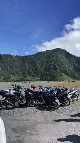 Kemana lagi selanjutnya 😄🥰 #CapCut #vario #vario125 #vario150 #touring #bromo #bromotenggersemeru #foryou #fypgakni #fyp 