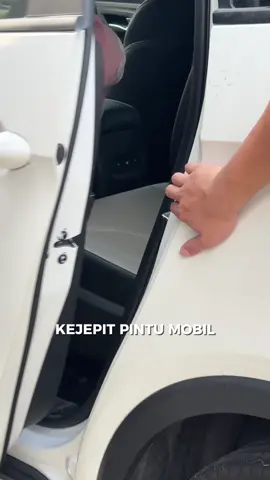 jari vs pintu mobil 😱