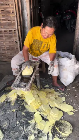 keripik gadung #masyaallahtabarakkallah♥️ #masyaallahtabarakkallah #bcaxyz #gadung #keripik #keripikgadungenak #bcaxyz 
