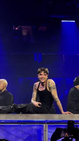 Peso pluma dallas tx, performing teka #pesopluma #fyp #foryoupage #exodo #tour #concert #dallastx #viral 