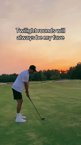 Sunset > Sunrise. Don’t @ me  #golf #golfer #golflife #studentsgolf #golftok #fyp #golfoutfitoftheday #gootd #golfing #golfislife #golftiktok #avodagolf 