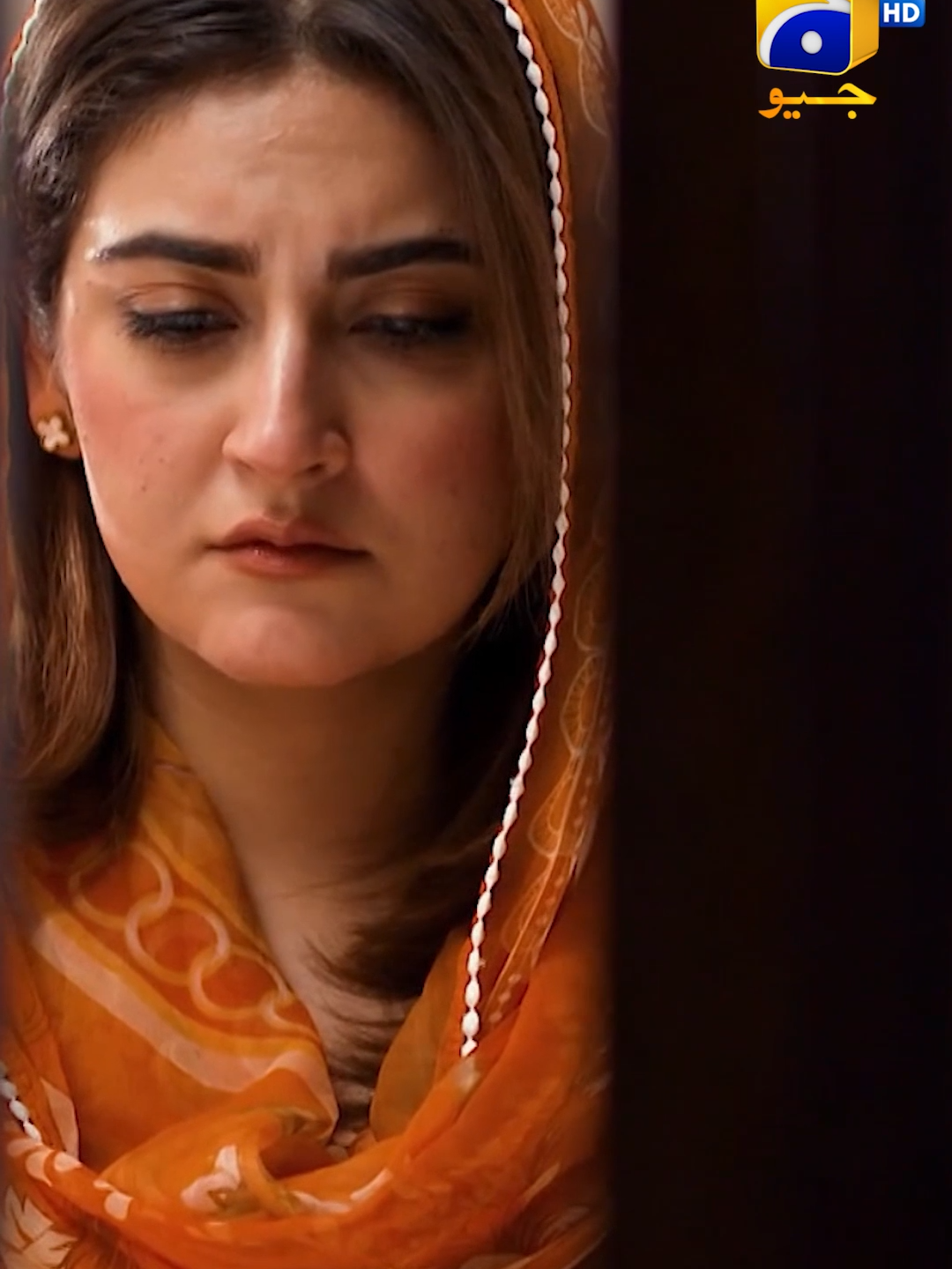 Dua gets to know about Farah's involvement in Nosherwan's life. #DanishTaimoor #HibaBukhari