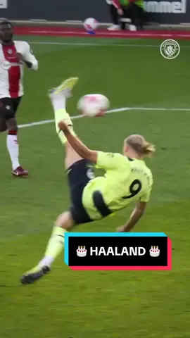Birthday bicycle 🎂🥶  #ManCity #ManchesterCity #ErlingHaaland #Haaland #BicycleKick #OverheadKick 