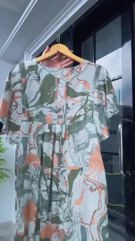 Daster dress belvina ada penutup ketek ❤️‍🩹 Serecomended itu. Keren banget nih daster 🫶🏻 . Ada versi LD 110 dan LD 120 #wibgajian #daster #dasterviral #dasterkekinian #dasterjumbo 