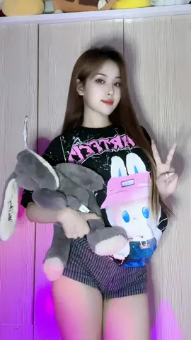 Áo em si🙈🙈 @Gonz Brandvn #tiktokdancevn #trending #xuhuong #myckuyaa #gonzbrandvn 