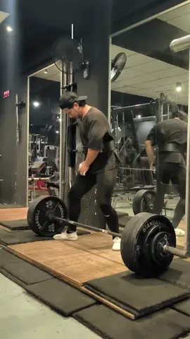 After a long break #xyzbca #bodybuilding #powerlifting #GymTok #Fitness #fypシ #uthm 