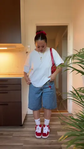 some pop of red 🍒 #OOTD #outfitideas #fashion #outfitinspo #fit #jewelry 