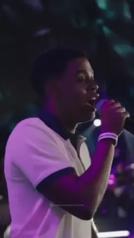 Em Ti eu vivo ❤️‍🔥🥹 . . Canção “Em Ti” - @josegusto.jr  #josejr #emti #jesus #somdoavivamentolyrics #adoração 