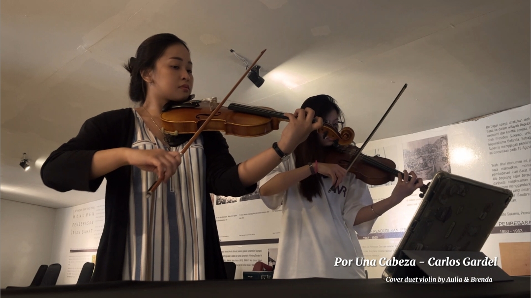 Por Una Cabeza - Carlos Gardel @brenda.evg #violinist #tangomusic #violinduet #violincover #scottcao 