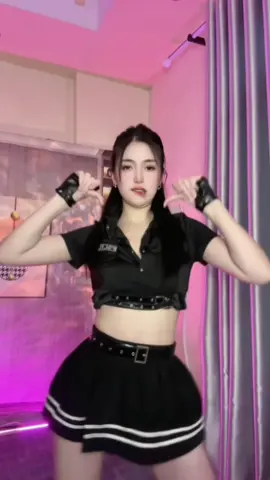 Không thể nghe đc lời bài hát =))) #idoldance #idollive #livestream #idol #dance #kittidance🔥🔥 