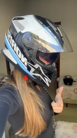 se deixar eu fico o dia todo com esse capa 🤩  #norisk #noriskargentina #moto #motodemenina 