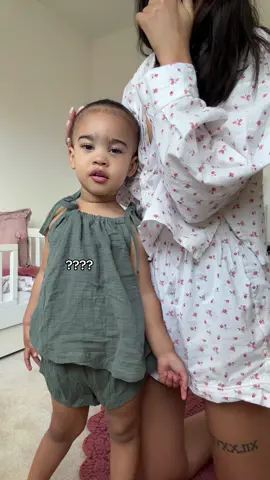 The first vid in Rara’s new room 🥹 idk what shes shouting about today 🤣