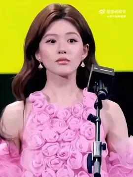 Her smile💜 #zhaolusi #zhaolusi_赵露思 #fyp #foryou 