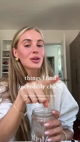 Niche things that are sooooo chic #chicthings #thingsthatarechic #personalstyle #coolgirlstyle 