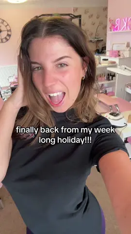 im back!! back to posting every day🥰 #workwithme #fyp #nailtech #nailtechcheck #trending #viral #nailinspo #chiarakentbeauty #nails #acrylic #biab #holidaynails #summervibes #Summer #musthave #18 #Inverted 