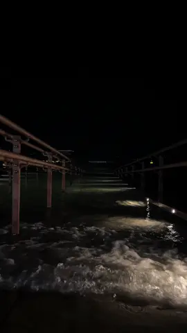 💭 #night #beach #waves 