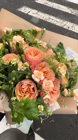 Có người cân nhắc ưu nhượt điểm rồi từ bỏ bạn, có người lau nước mắt và tiếp tục yêu bạn #bngg822 #xuhuongtiktok #thinhhanh 