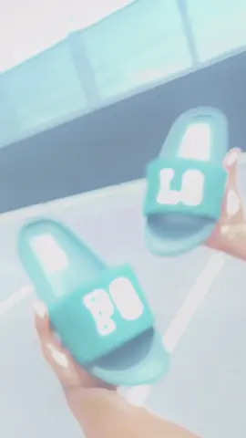 SALE !!🤯 230.00$ You are responsible for your style don’t be basic be toxic, shop now 🛍️ Same day courier delivery service available Trinidad & Tobago  All items Instock and awaits you.  How to order ?   Contact 393-0886 Reachable phone contact: Adress for delivery: Name& picture of item: Size: #toxicstyle#fyp #trending #airforce #shoes #menkit #fashion #new #trinidad 