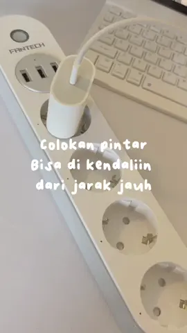 Pake smart power strip ga khawatir lagi kalo lupa cabut colokan ketika lagi berpergian karna bisa di kendalikan dari jarak jauh ✨ #easylife #colokanpintar #stopkontak #smartpowerstrip #colokanlistrik #smarthome #fantech 