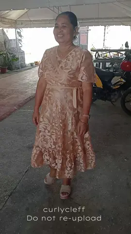 Nagustuhan talaga ni Mama ang dress na ito.Ang ganda at perfect to pang attend ng kasal or formal event. #formaldress #plussizedress #dressforwomen #womensdress #lacedress 