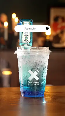 #bartender #cocktails #drink #trending #viral #fyp #foryoupage 