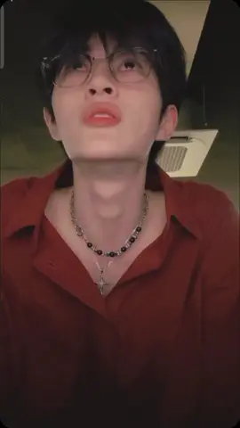 Disuruh sadar sana kalungnya ehh malah gak sadar-sadar 🥲😭💔 #XODIAC #소디아 #리오 #LEO #lfl💛 #fyppppppppppppppppppppppp #fypシ゚viral #fypage #CapCut 
