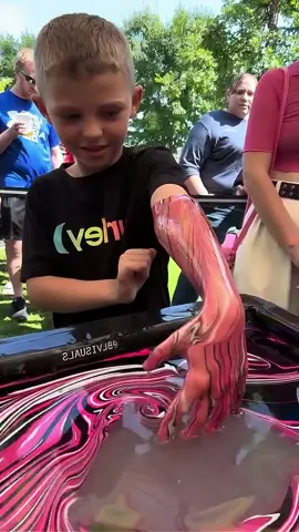 Hahaha Lol Cute Baby Was Afraid to put his hand in it 😂😂 But Check The Result #bodymarbling #painting #hydrodiping