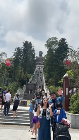 Grabe yung experience namin sa Ngong Ping 360 Cable Car! Nasolo na namin yung crystal cabin, naka-tipid pa kami 😁 Save money on your next trip! Use code WETHETZNKLOOK when you book on Klook! Travel must-haves when visiting Hong Kong: ✅ Octopus Card: https://bit.ly/octopuscardhktzn ✅ WiFi: https://bit.ly/pocketwifihkmacautzn ✅ SIM card: https://bit.ly/simcardhkmacautzn ✅ Travel insurance: https://bit.ly/travelinsurancetzn  🏨 Where to stay in Hong Kong — The Kimberley Hotel:  https://bit.ly/thekimberleyhotelhktzn #hongkong #hongkong2024 #discoverhongkong #minivlog #sahmlife #momlife #lifewithatoddler #hongkongtravel #hongkongguide #ngongping #ngongping360 #ngongpingvillage #ngongpingcablecar 