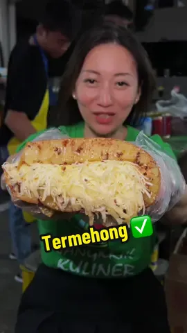 Replying to @ftryyni4 NGILERRR GAK LIAT INI .. MARTABAK TERMEHONG, TERTEBAL DAN TERENDUL .. asli uenakkk poll poll an #nanakoot 