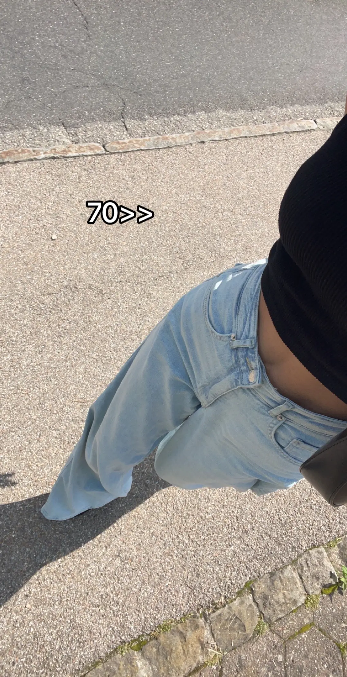 I’m obsessed with this pic i took BUT i don’t like how my heels aren’t showing 😔 #foryou #GenshinImpact #genshin #GamerGirl #xiao #favorite 