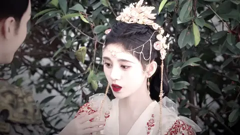 dám nghi ngờ thân phận của chị sao #gianamtruyen #monamchi #cuctinhy #tangthuanhy #khuongbaoninh #phimhay #phimcotrangtrungquoc #phimcotrang #phimcotrangmoi #mesaohoangu🌺 #fpy #xhtiktok 