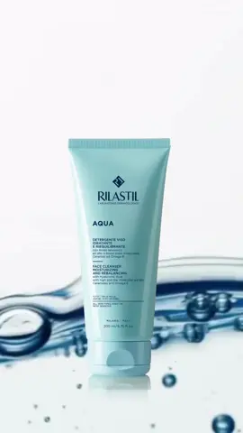 ¡AQUA Limpiador Facial! Con su ph fisiológico, limpia suavemente respetando el equilibrio natural de la piel e hidratándola.  ✨Es apto para todo tipo de pieles. ✨Hidratante y reequilibrante con ácido hialurónico de alto y bajo peso molecular, ceramidas y omega 6. #rilastil #rilastilvenezuela #limpiadorfacial 