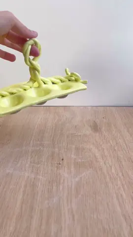 DIY egg holder 🥚🎀🌸 #diyproject #diycraft #craft #egg #airdryclay #pottery #potterytiktok #giftideas #Summer 